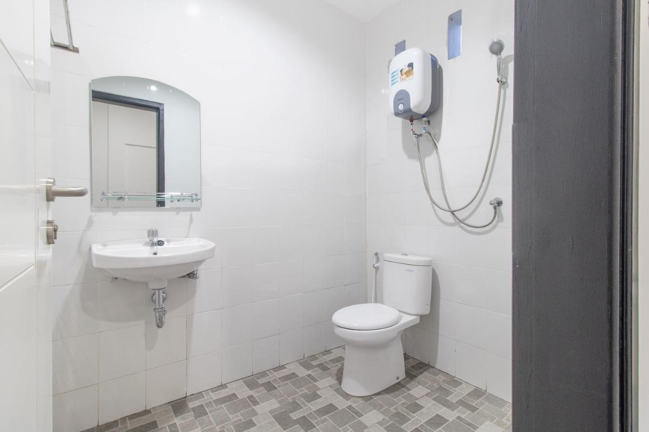 Cozy Stay Kupang Kupang  Eksteriør billede