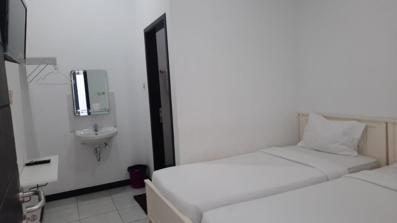Cozy Stay Kupang Kupang  Eksteriør billede